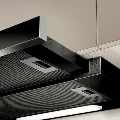 Beépíthető Teleszkópos Elszívó ELICA ELITE 14 LUX BL_A_50 fekete
